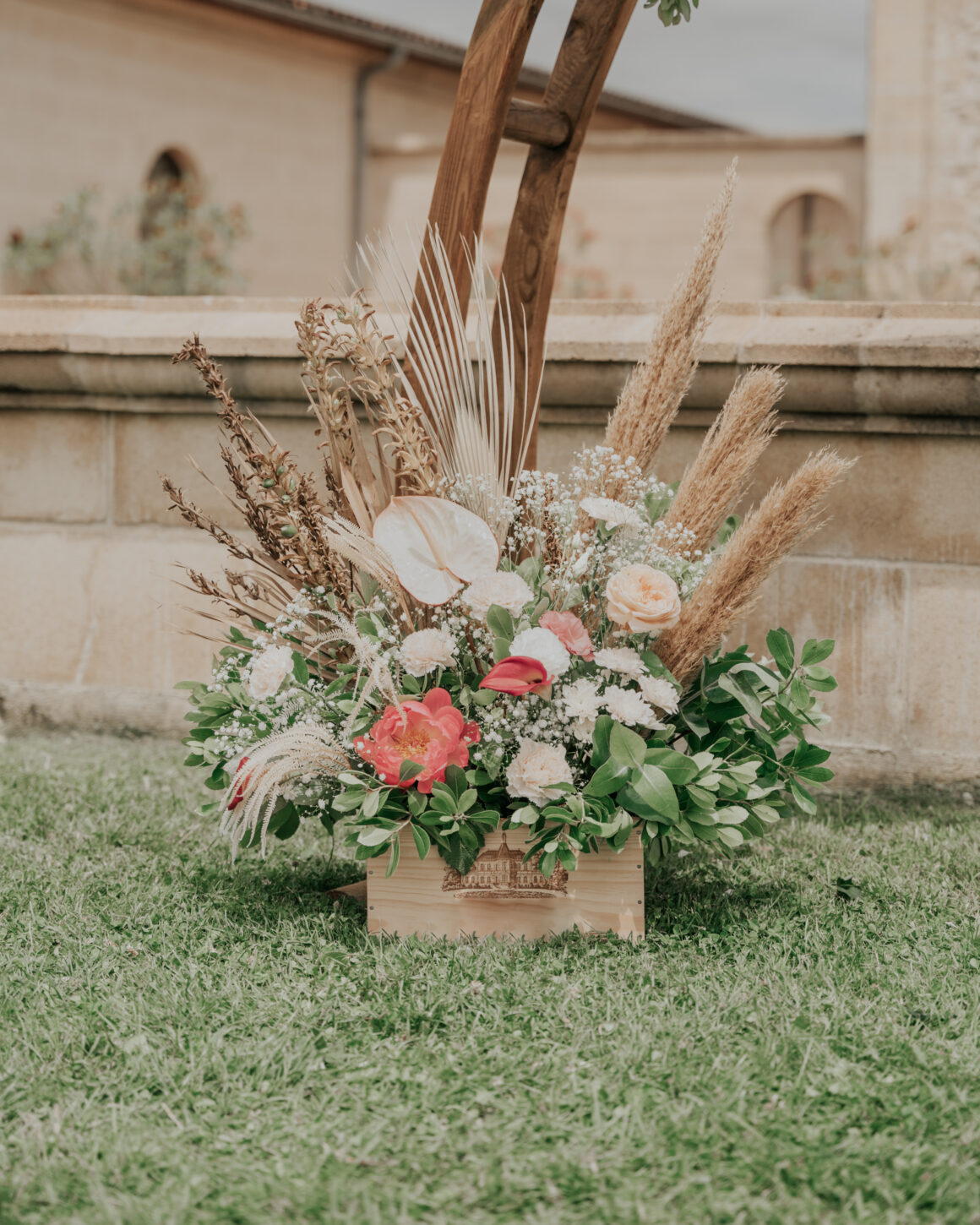 Composition florale de mariage bohème chic